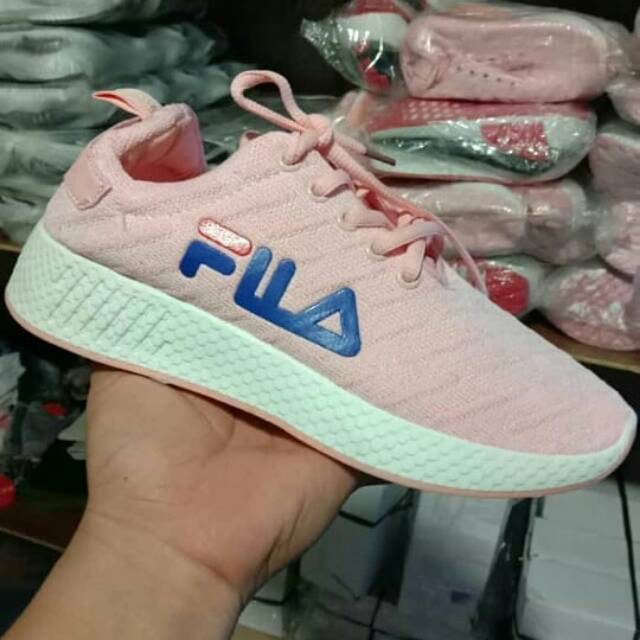 Sepatu IMPORT FILA