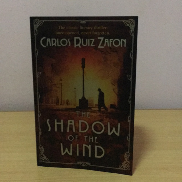 The Shadow of the Wind - Carlos Ruiz Zafon (English)