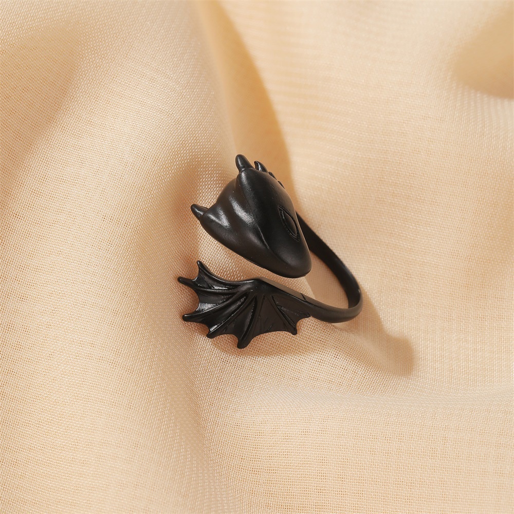 Cincin Model Terbuka Desain pterosaur Warna Hitam Gaya Gothic Untuk Pasangan