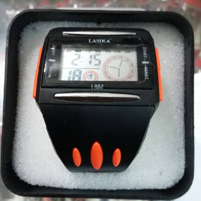 Lasika digital watch