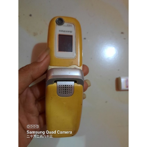 sony ericsson z520i bahan