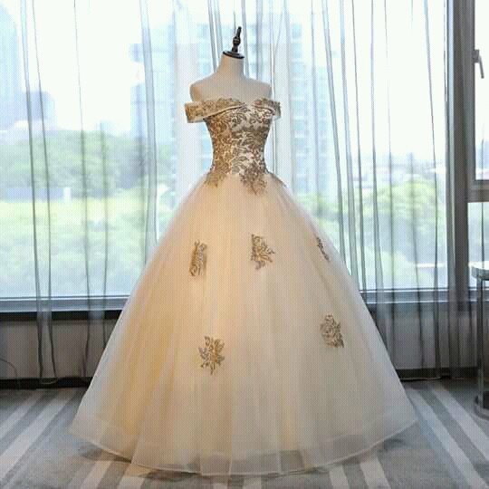Gaun Pengantin gold / wedding dress
