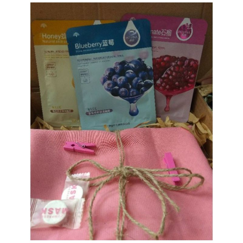

hampers hijab/graduation/anniversary