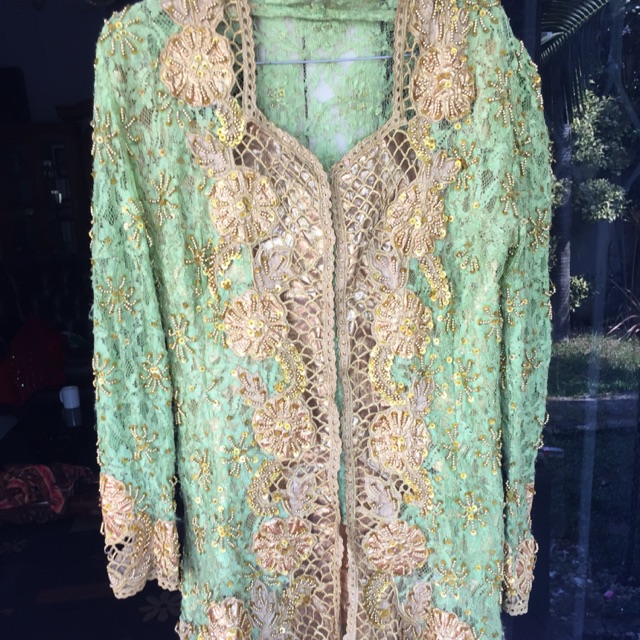 Kebaya pengantin preloved
