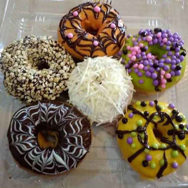 

Donat aneka topping coklat isi 6