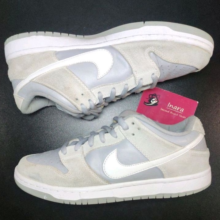 Sepatu Bekas Nike SB Dunk Low Summit White Wolf Grey - Size 42,5