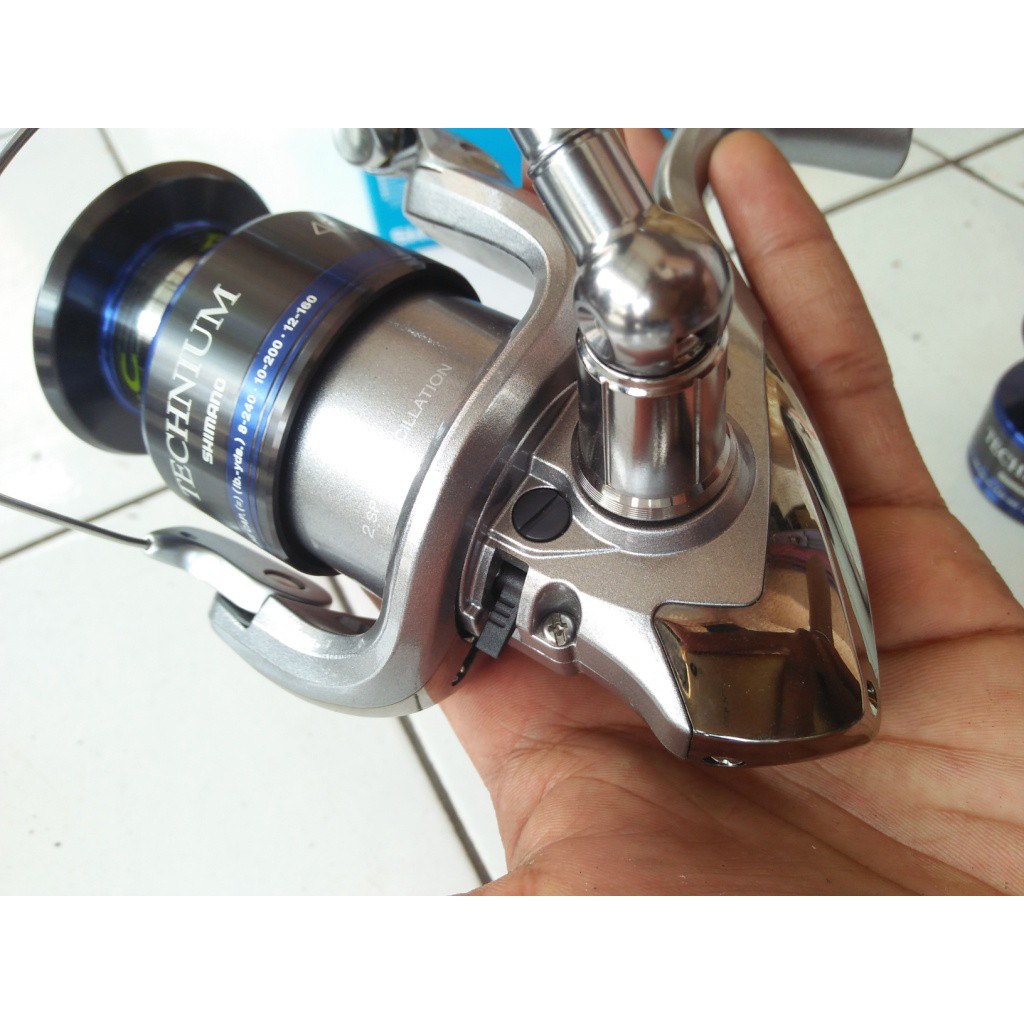 Reel Shimano Technium 4000FC Drag 5 Kg reel spinning 4000