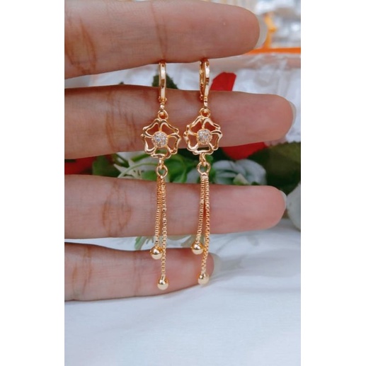 anting wanita dewasa cantik warna emas