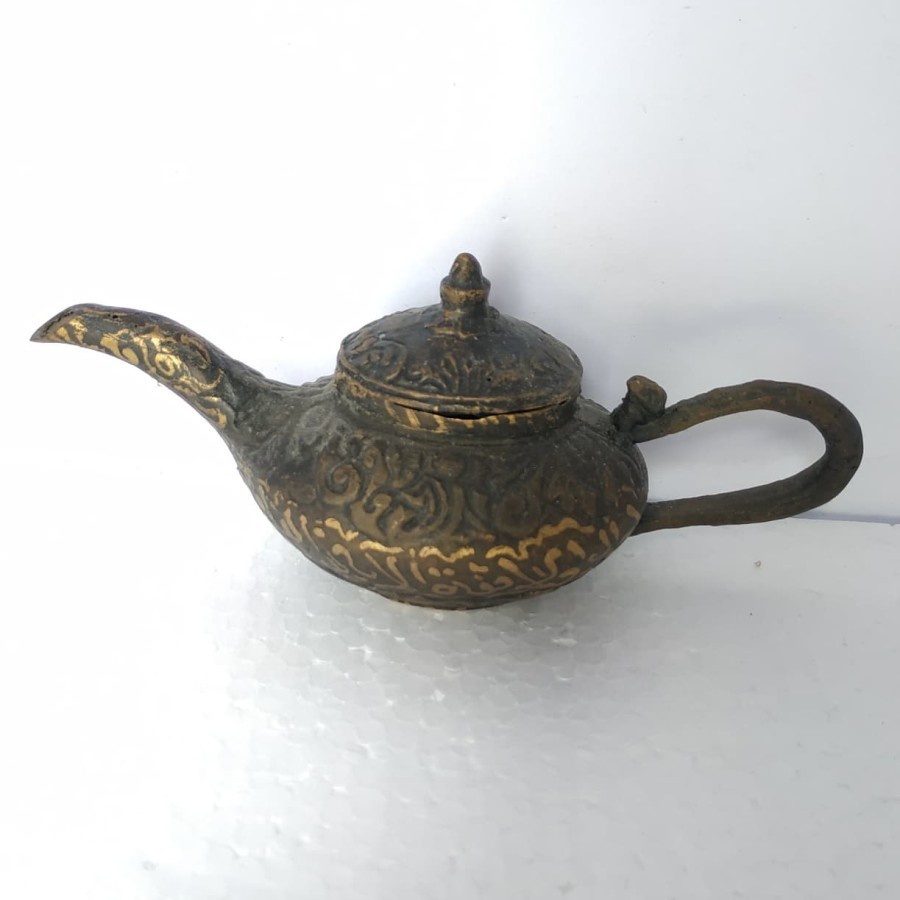 Koleksi  Teko Model Tulisan Arab Rajah Kuningan Antik