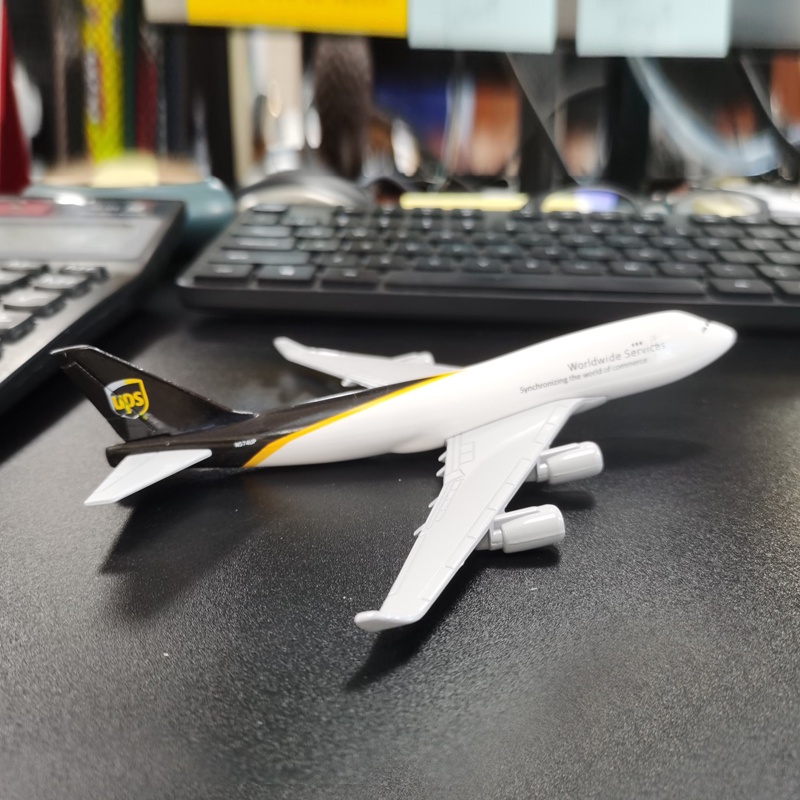 Miniatur Diecast Pesawat Airbus A320 / A380 Boeing 737 / 747 Bahan Metal