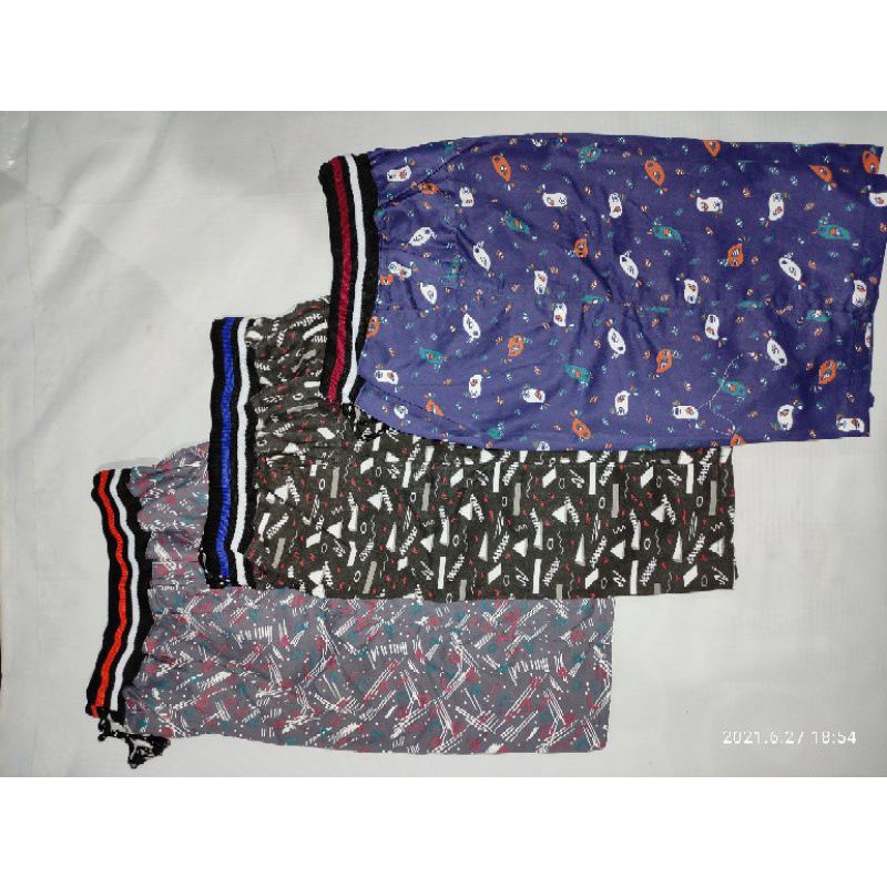 celana chinos pendek surfing motif bahan adem