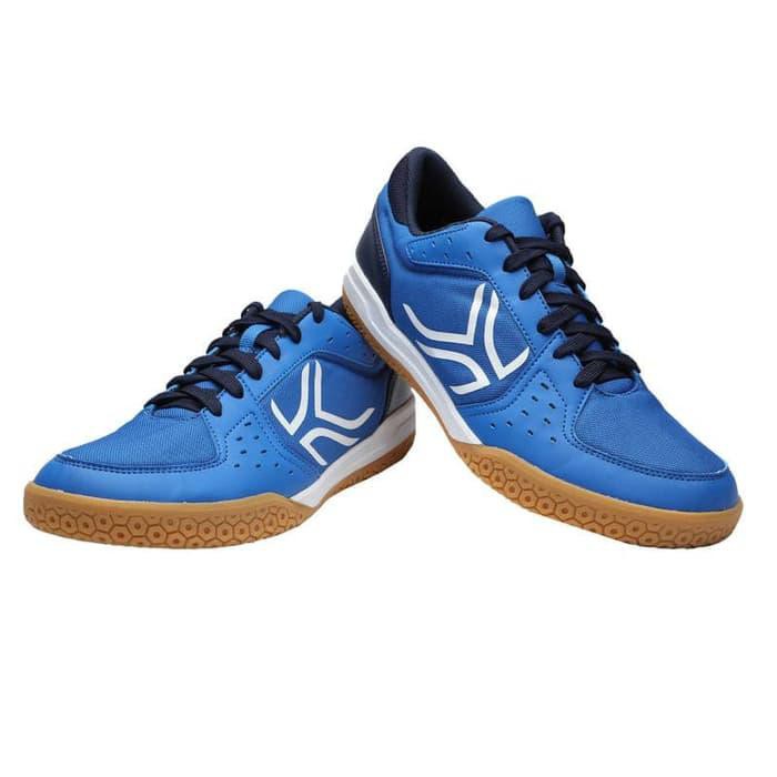 artengo shoes for badminton