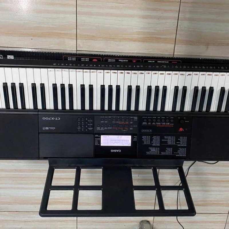 Casio CTX700 KEYBOARD / PIANO