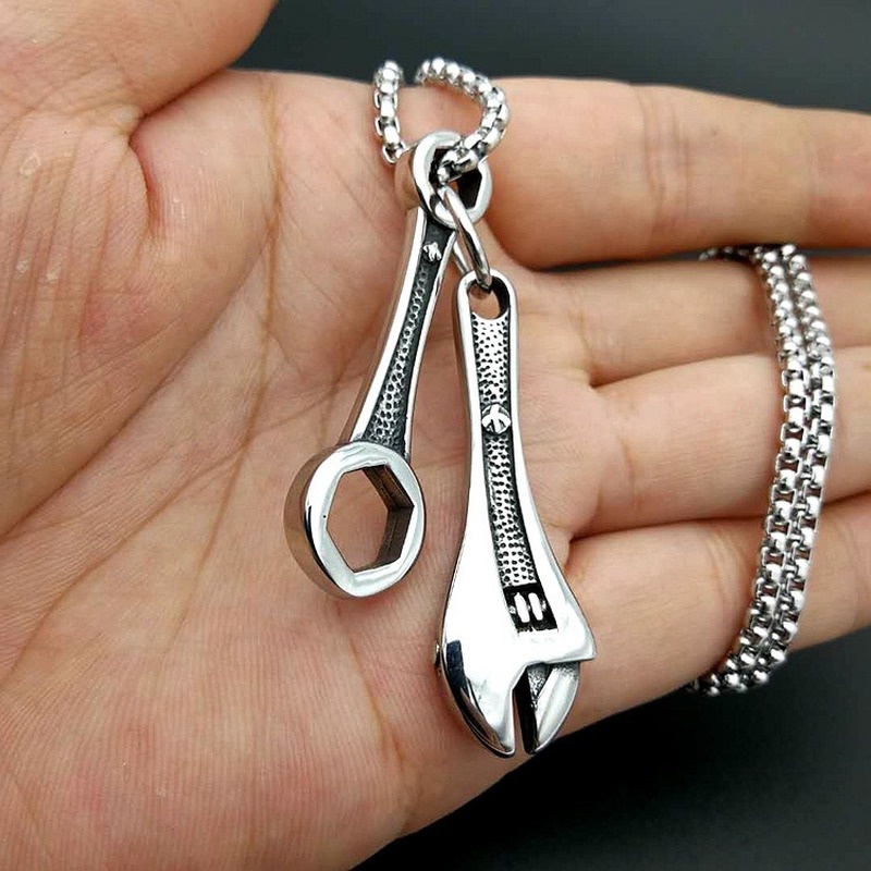 Vintage Hip-hop Fashion Pria Stainless Steel Wrench Disesuaikan Kalung Punk Pesta Perhiasan Aksesoris