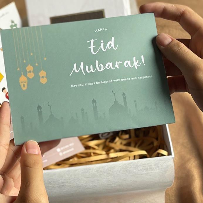 

♫ Hampers Al quran Gift Box / Gift Set / Hadiah Muslim / Kado / Hampers Lebaran ☟