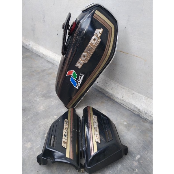 tangki set kempol aki honda GL 100 125 original paint
