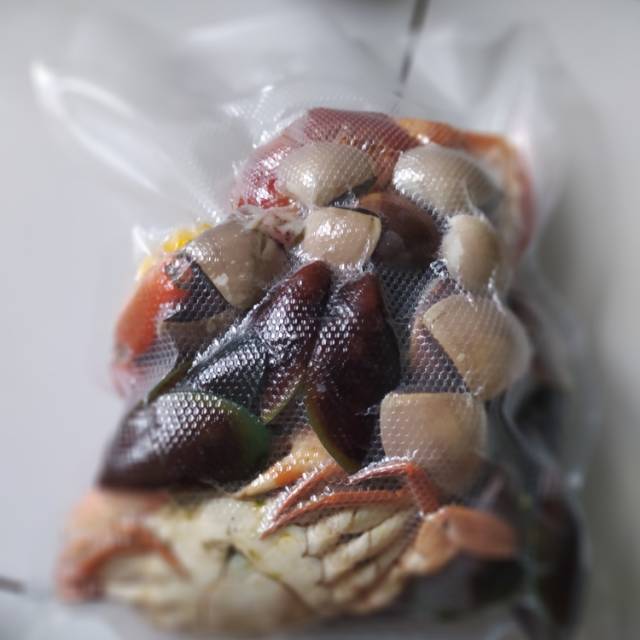 

Seafood mix asam manis ..varian kerang ijo.dara.simpeng.tahu.kepiting.usang.cumi.capit.jgung manis