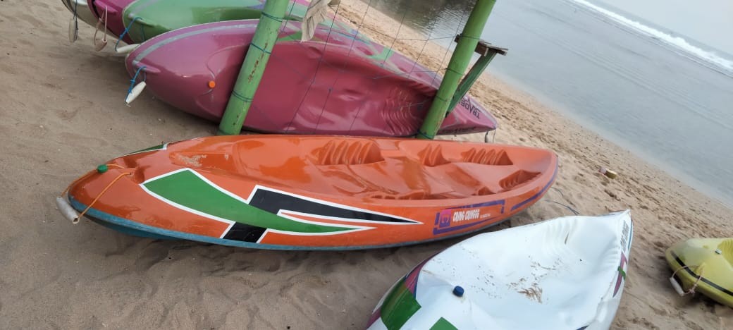 Tempat Sampah Tutup Goyang Silver Mpw 10lt Dan 5lt