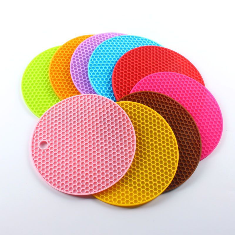 Medium thick 14cm round silicone pad / alas panci silicone tahan panas