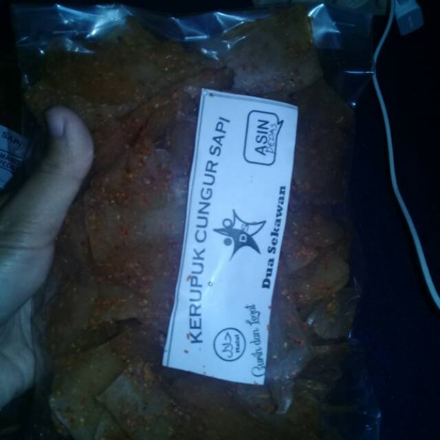 

Kerupuk cungur sapi