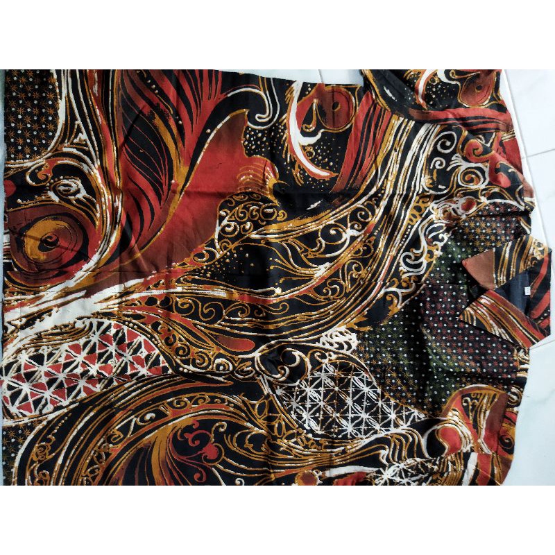 DANISWARA SM BATIKSOLOAMANAH KEMEJA BAJU BATIK PRIA SOLO LENGAN PENDEK PANJANG LAPIS FURING ATASAN BATIK PREMIUM MODERN KATUN HALUS LESMANA HITAM PARANG TRUNTUM COKLAT PANJI LESMONO ADIWANGSA GOLD PERMANA MERAH ASWANGGA 6 PARANG DIRGA GODONG BIRU DADU