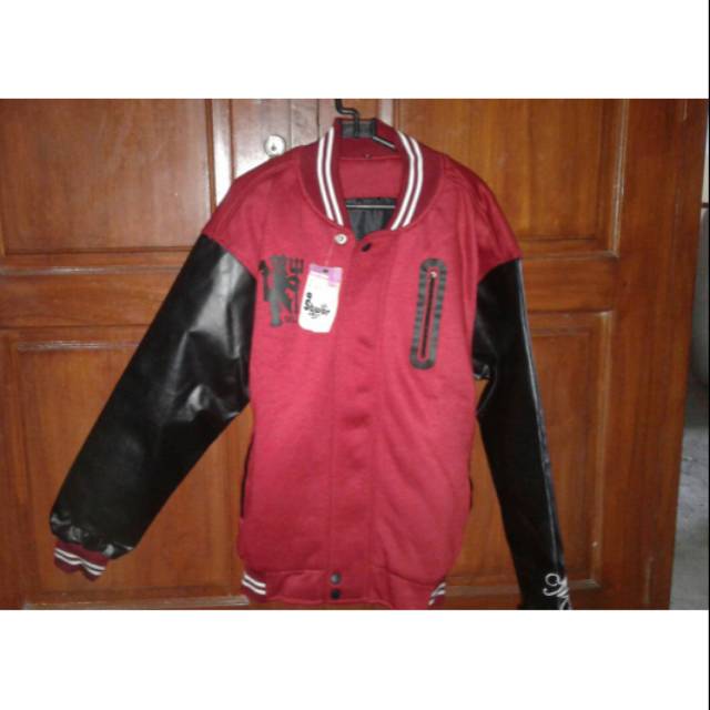 Jaket baseball Manchester united