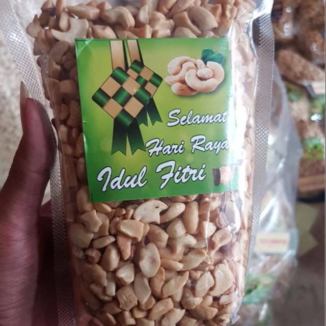 

Mete belah dua / mete utuh biasa / mete remuk