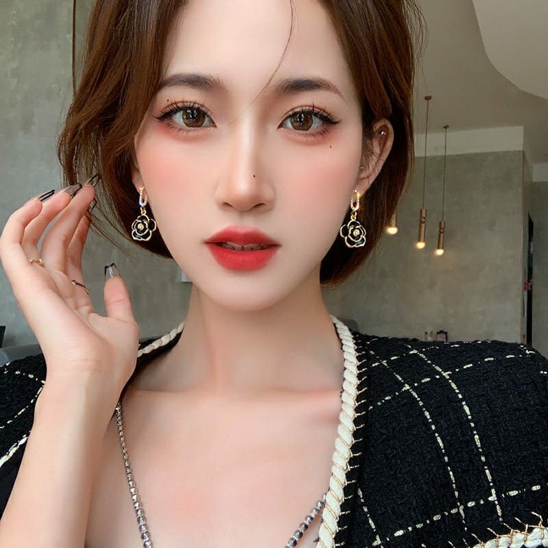 Anting Wanita Tusuk GANTUNG MAWAR/Gaya Korea