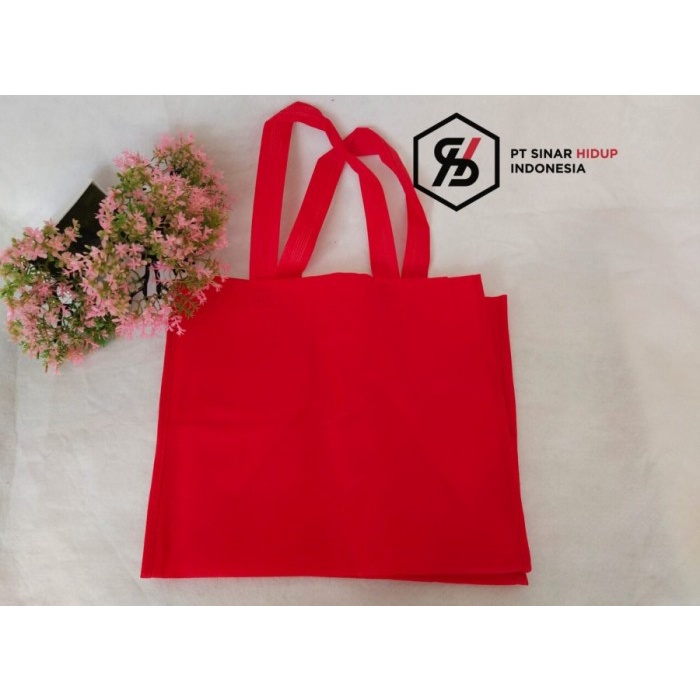 

✨ BISA COD ✨ Tas Kain Goodie Bag SPUNBOND Ukuran 32 x 27 x 26 cm (P x L x T) - Merah
