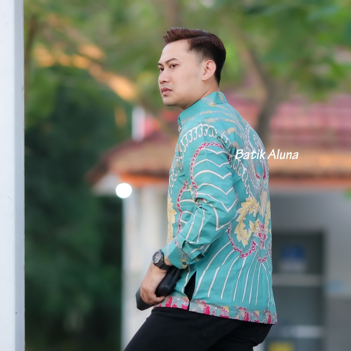 Batik Pria Lengan Panjang Modern Kondangan Premium Lapis Furing Jumbo Kemeja Batik Pria Lengan Panjang Full Furing Biru Baju Batik Pria Lengan Panjang Modern Original Slim Fit Premium Terbaru Solo Bahan Katun Halus Limited Edition FASHION BATIK ALUNA