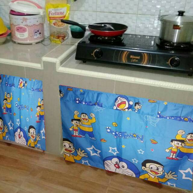 Hordeng kolong dapur karakter Doraemon
