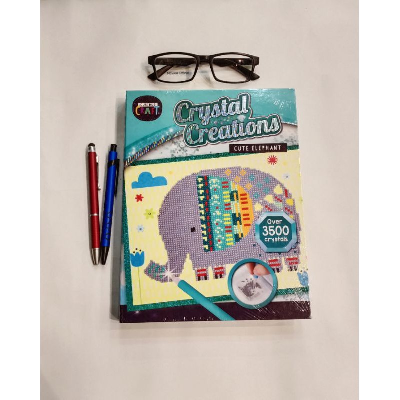 

Curious Craft: Crystal Creations Canvas Cute Elephant
