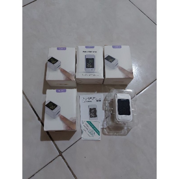 Pulse Oximeter SO811 white