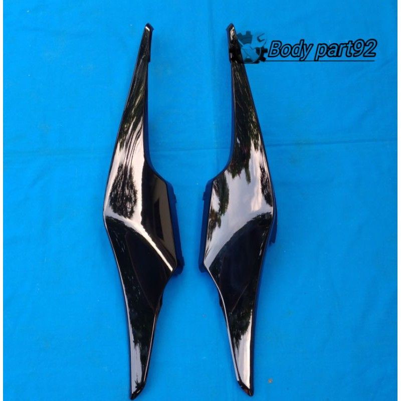 Cover Body Belakang CB150R CB 150 R Old Lama putih