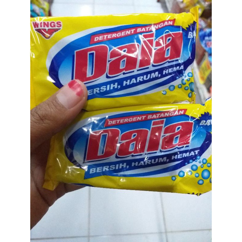 sabun batangan brand Daia biru ampuh menghilangkan noda membandel kwalitas jaminan harga termurah