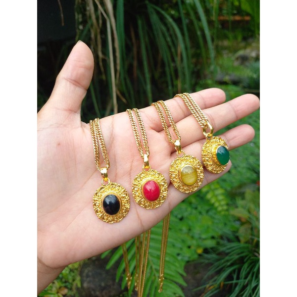 kalung titanium liontin kuningan lapis emas