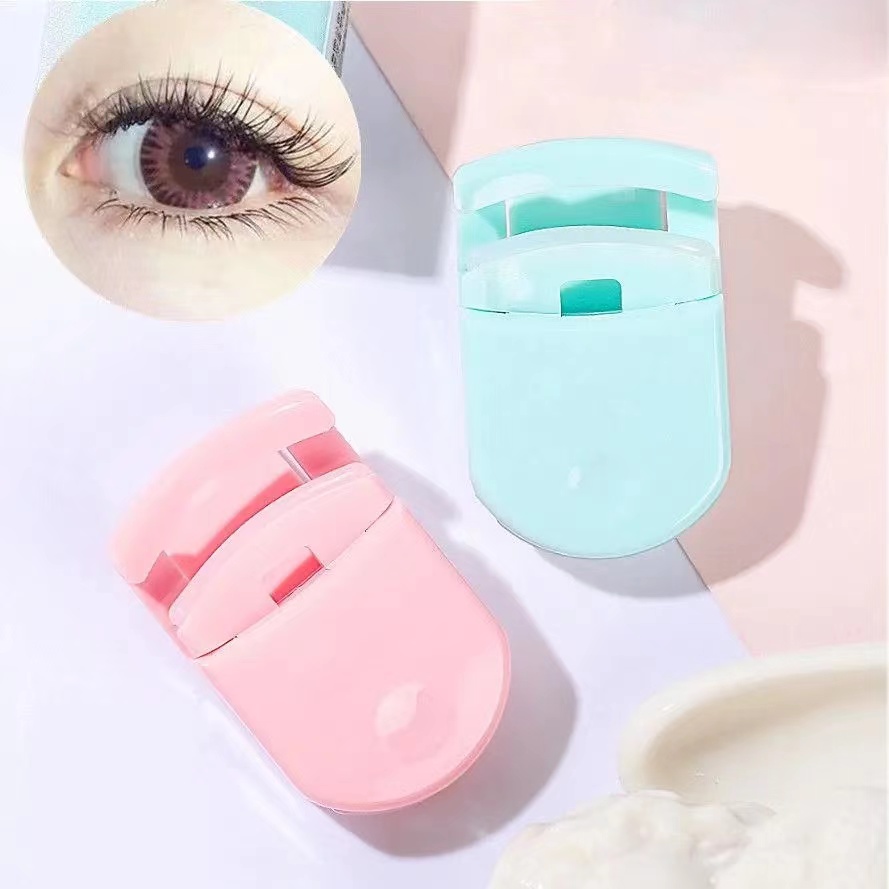 Eyelash curler/Candy color/Macaron color mini portable eyelash curler/Japan and South Korea eyelash curler/Penjepit bulu mata / penjepit bulu mata portabel mini / penjepit bulu mata / alat kecantikan bulu mata / bantuan bulu mata