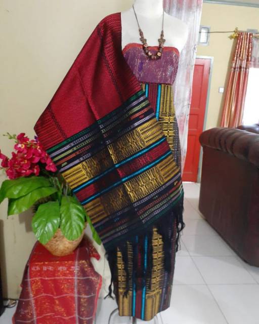 MURAH SONGKET SEMI TUMTUMAN TARUTUNG TENUNAN TARUTUNG