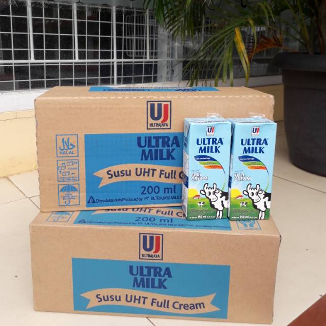 Jual Susu Ultra Milk rasa full cream atau plan ukuran 200 ML isi 24 pcs