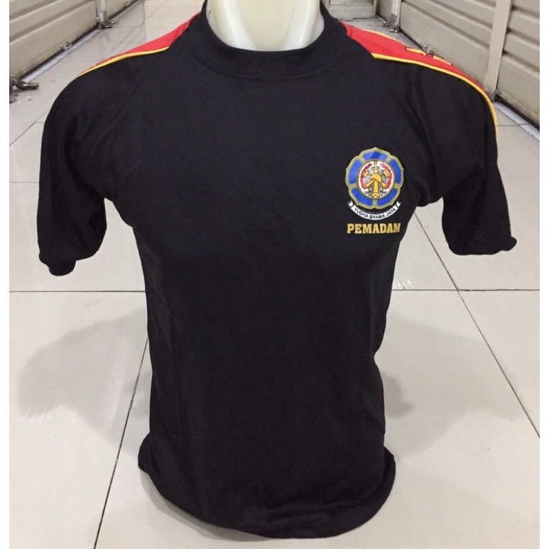 kaos pemadam hitam kombinasi lengan pendek{kaos damkar hitam lengan pendek reglan{kaos pemadam/damka