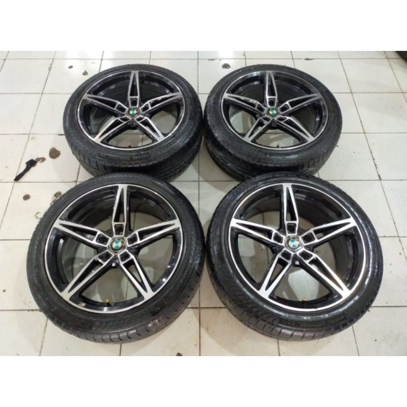 Velg Mobil Bekas Manheim Ring 18 pcd 5×120 + Ban Accelera phi 225 45 R18