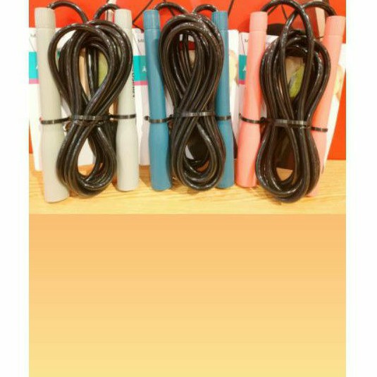 Miniso Sports - SKIPPING ROPE WITH LONG HAND GRIP
