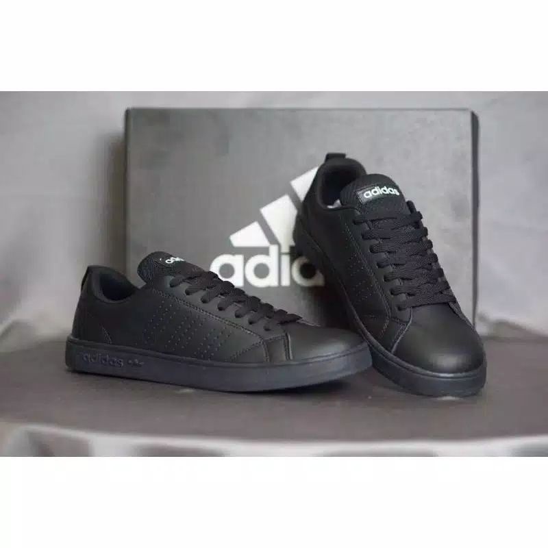 Adidas advantage clearance hitam