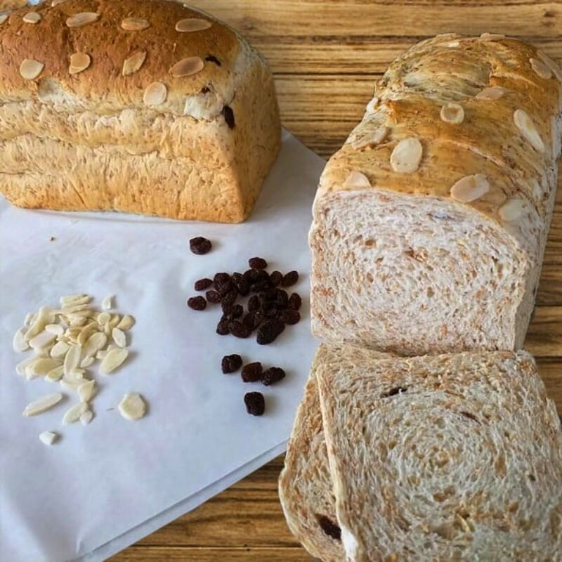 

Tori Bread | Roti Gandum Tawar Varian Raisin