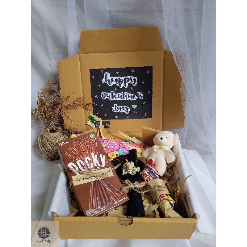

KADO VALENTINE/ HAMPERS VALENTINE/ GIFT BOX