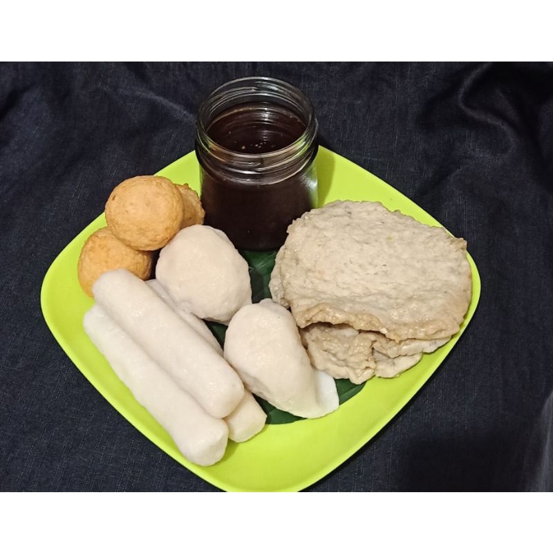 

pempek Palembang asli paket mix lengkap
