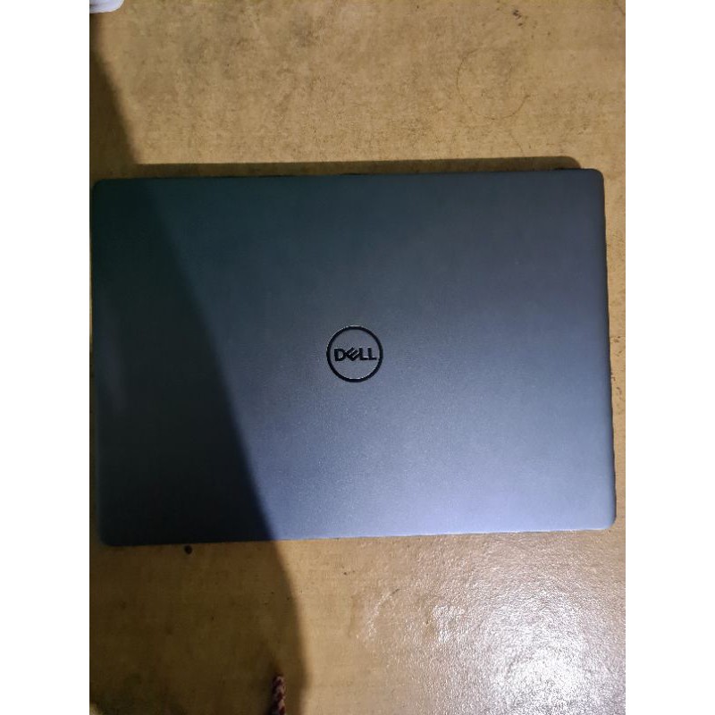 Laptop Dell Vostro 5481 CPU. Intel Core i7-8565U 86