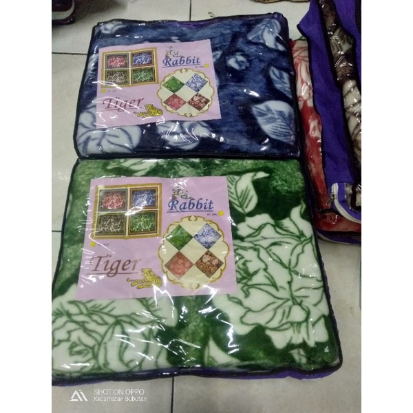 SELIMUT KH RABIT/SELIMUT HOTEL MOTIF