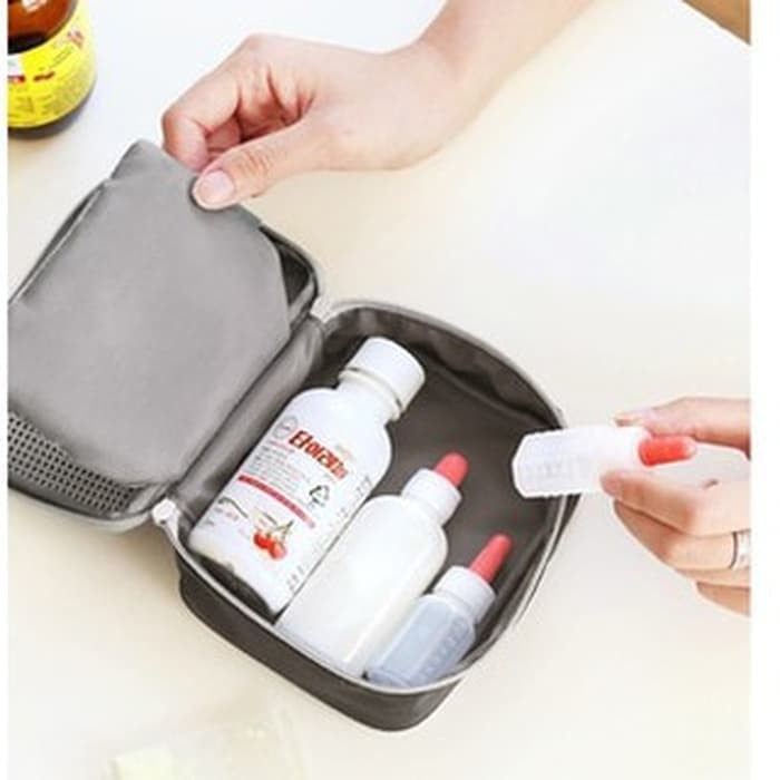 Dompet / Tas Perlengkapan Medis - Mini Kit First Aid Pouch KOREA