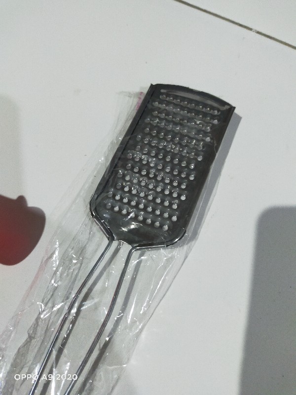 Parutan Keju Bahan Stainless Praktis Serbaguna